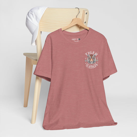 Camiseta con gráfico de dos caras de Tiger Nation - Bella Canvas 3001 - Camiseta unisex de manga corta